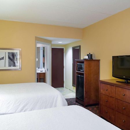 Larkspur Landing Carlisle Hotel Екстериор снимка