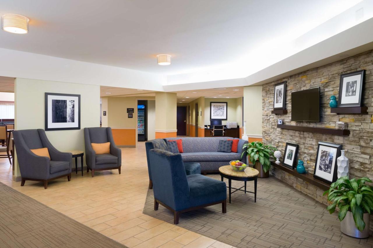 Larkspur Landing Carlisle Hotel Екстериор снимка