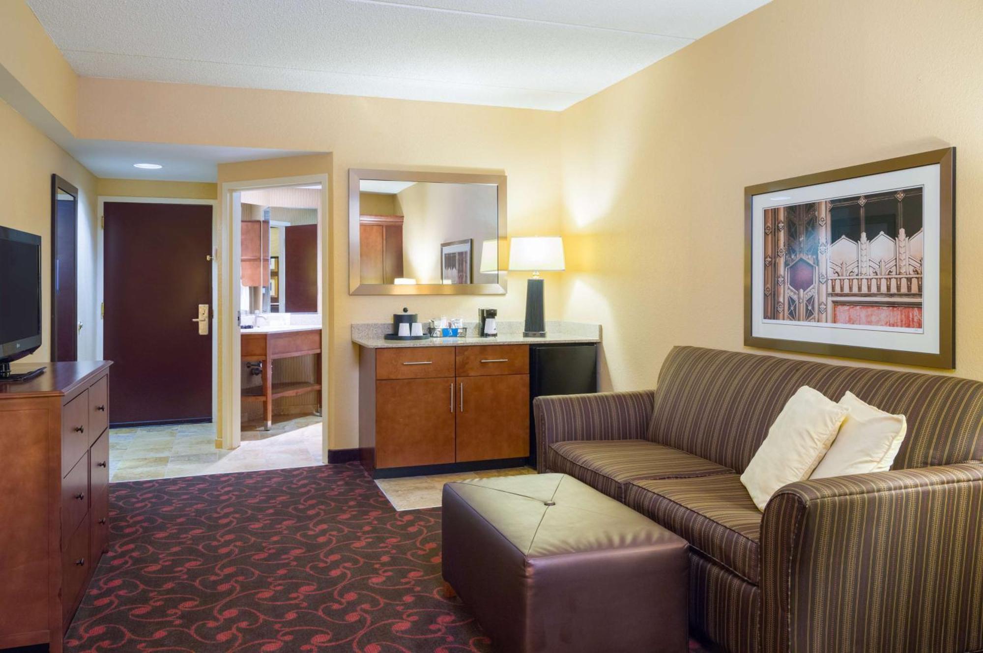 Larkspur Landing Carlisle Hotel Екстериор снимка
