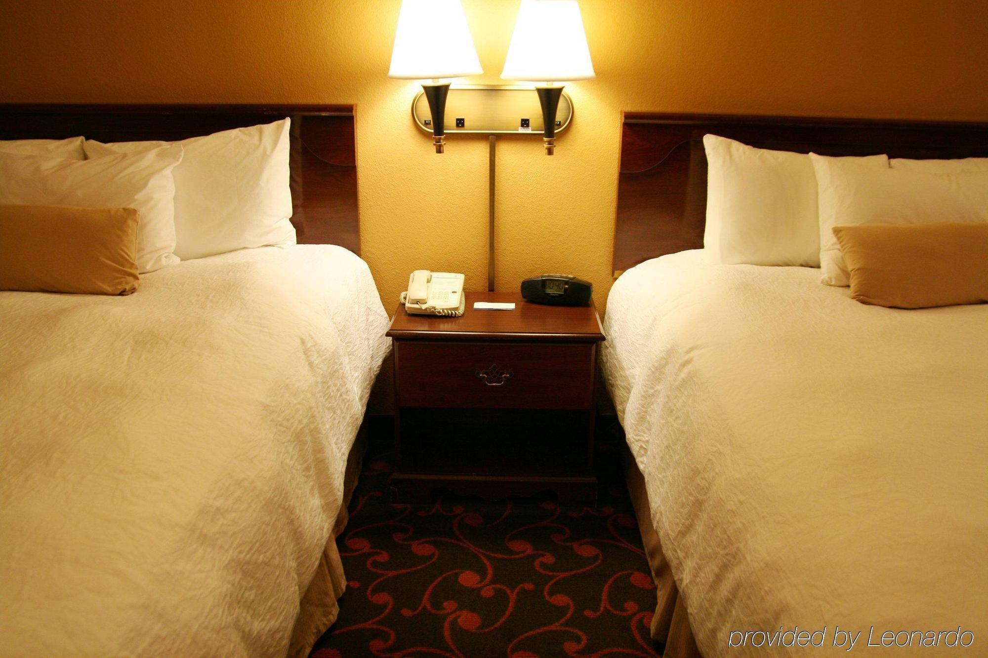 Larkspur Landing Carlisle Hotel Екстериор снимка