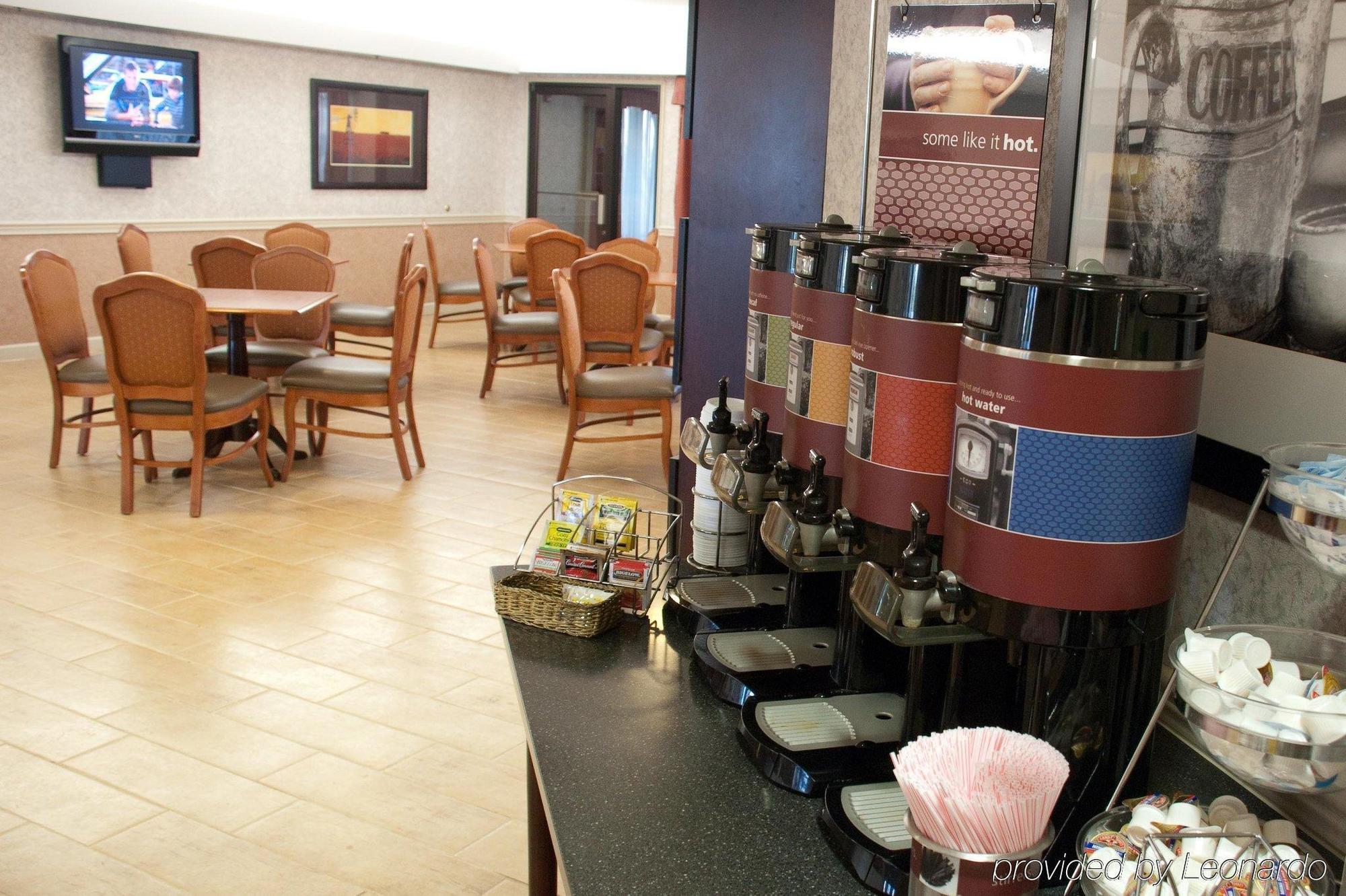 Larkspur Landing Carlisle Hotel Ресторант снимка