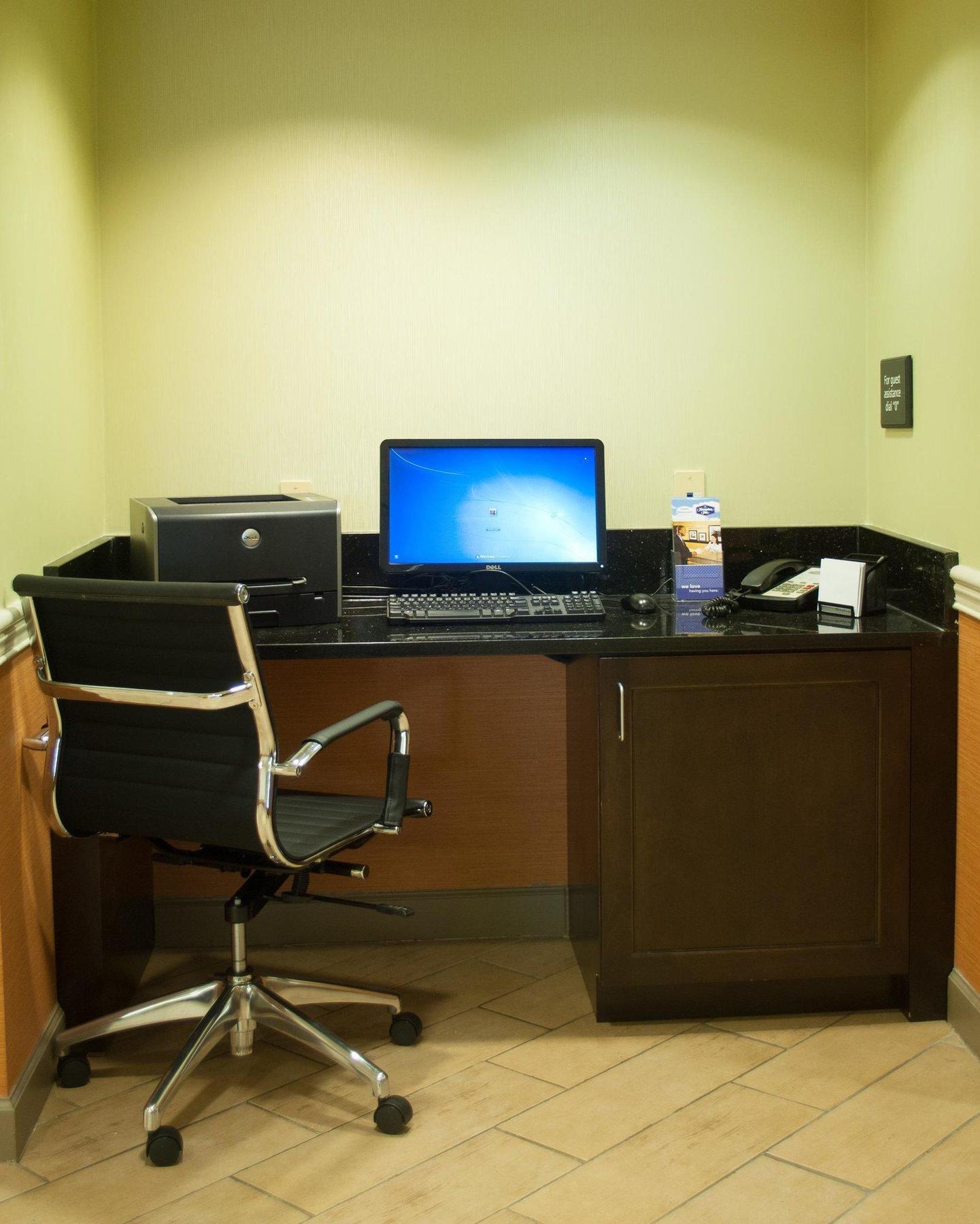 Larkspur Landing Carlisle Hotel Екстериор снимка