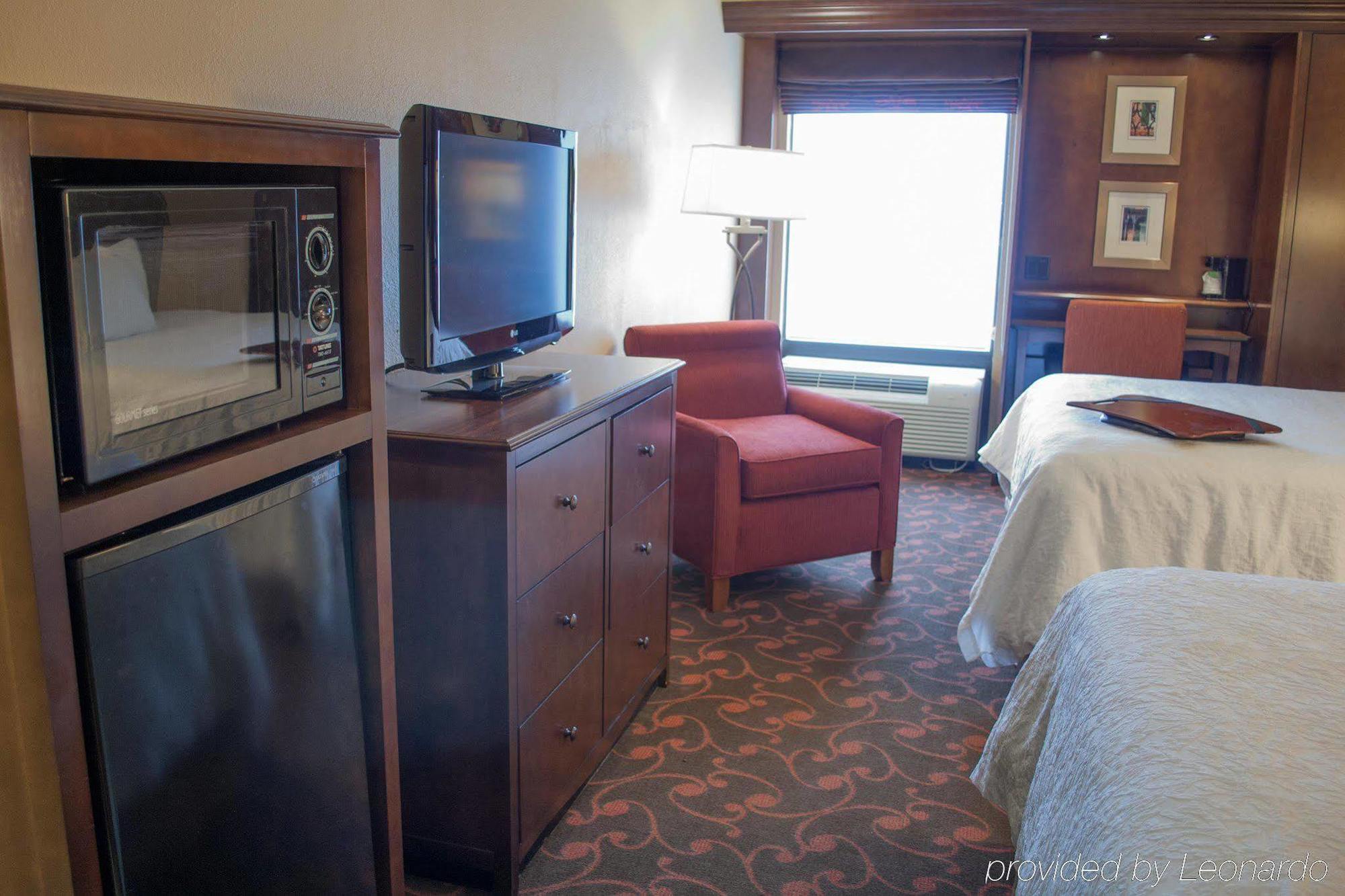 Larkspur Landing Carlisle Hotel Екстериор снимка